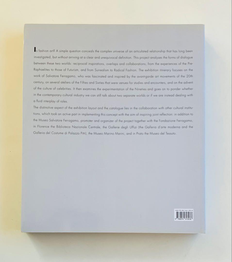 Across Art and Fashion 英語版