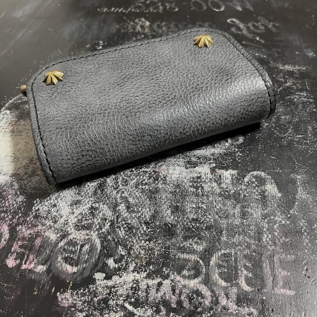 トラッカーウォレット ブラックにエイジング ミドルトラッカーウォレット #335