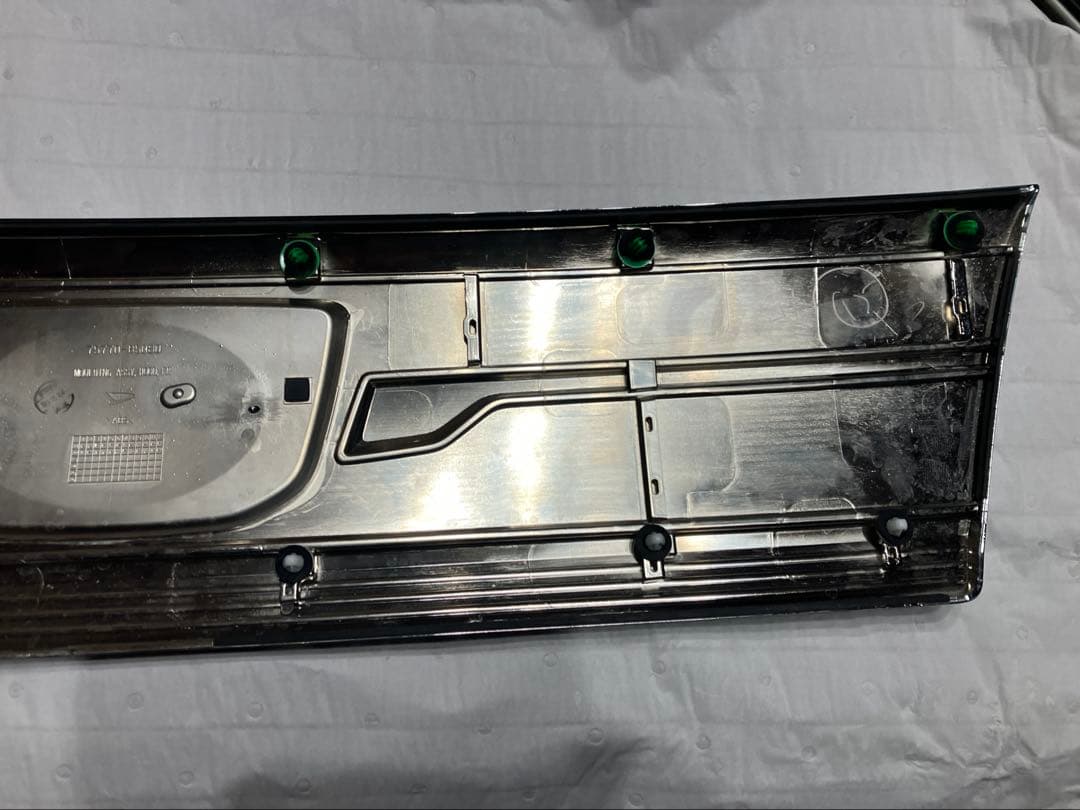 ダイハツ　S710v 純正 フロントグリル ボンネットグリル