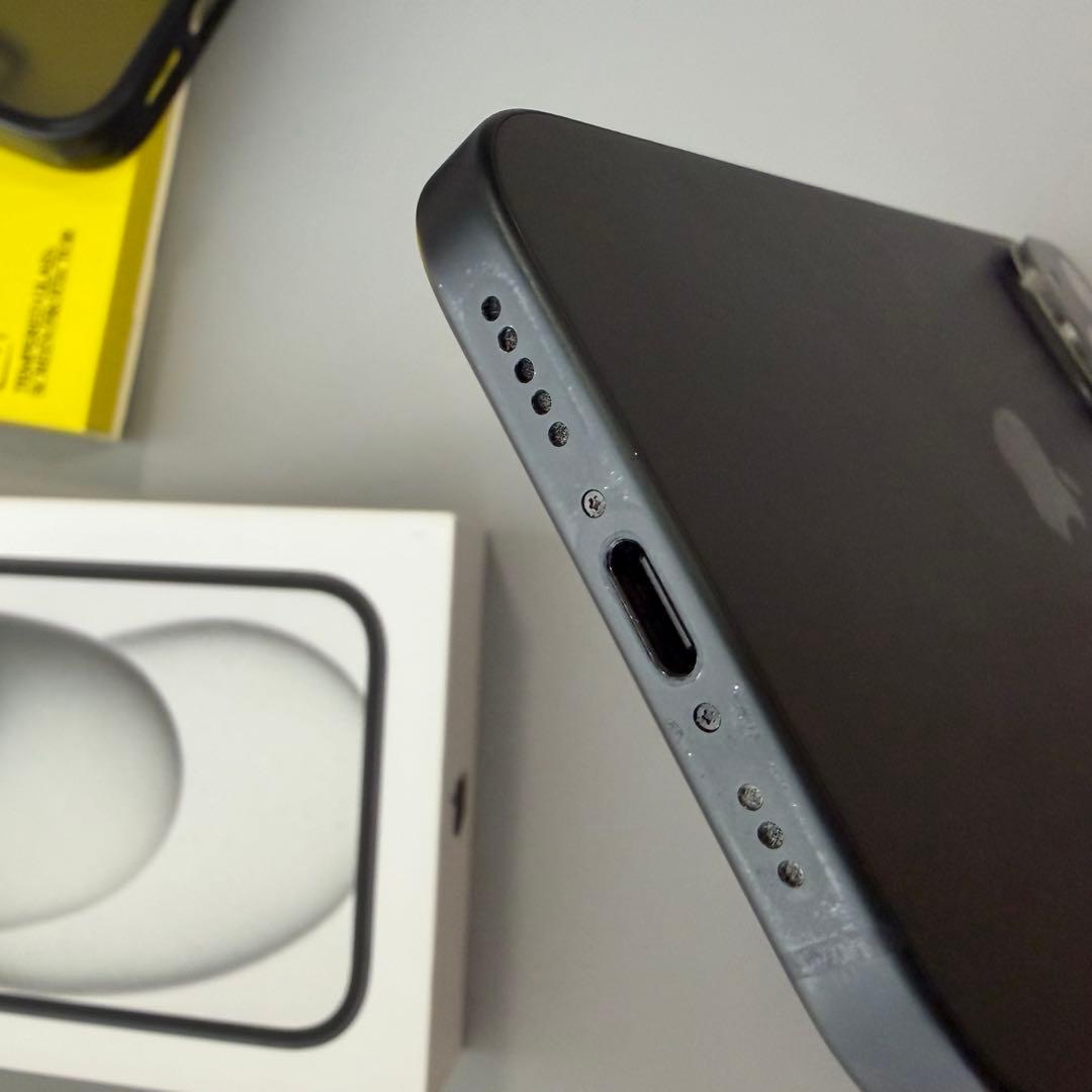 【美品】iPhone15 256GB ブラック SIMフリー バッテリー90%