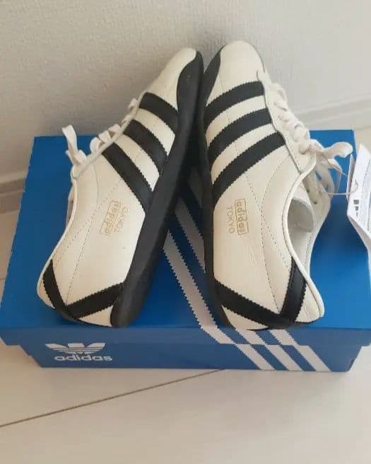 まもなく販売終了‼️ adidas Tokyo スニーカー タグ箱付き