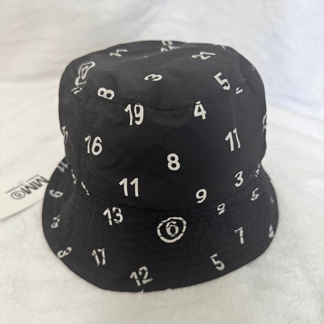 【完売品】MM6大人もOK ロゴバケットハット　頭回り56センチ