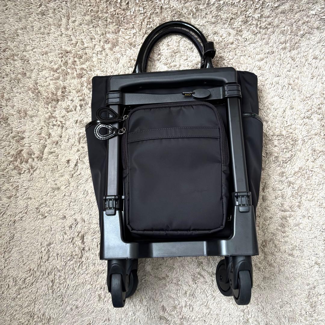 いつき SWANY キャリーバッグ 4輪ストッパー キルティング 黒