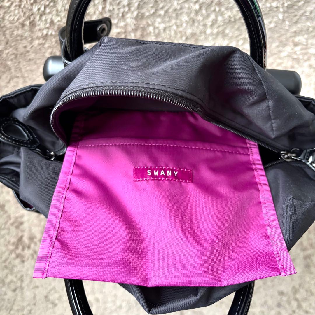いつき SWANY キャリーバッグ 4輪ストッパー キルティング 黒
