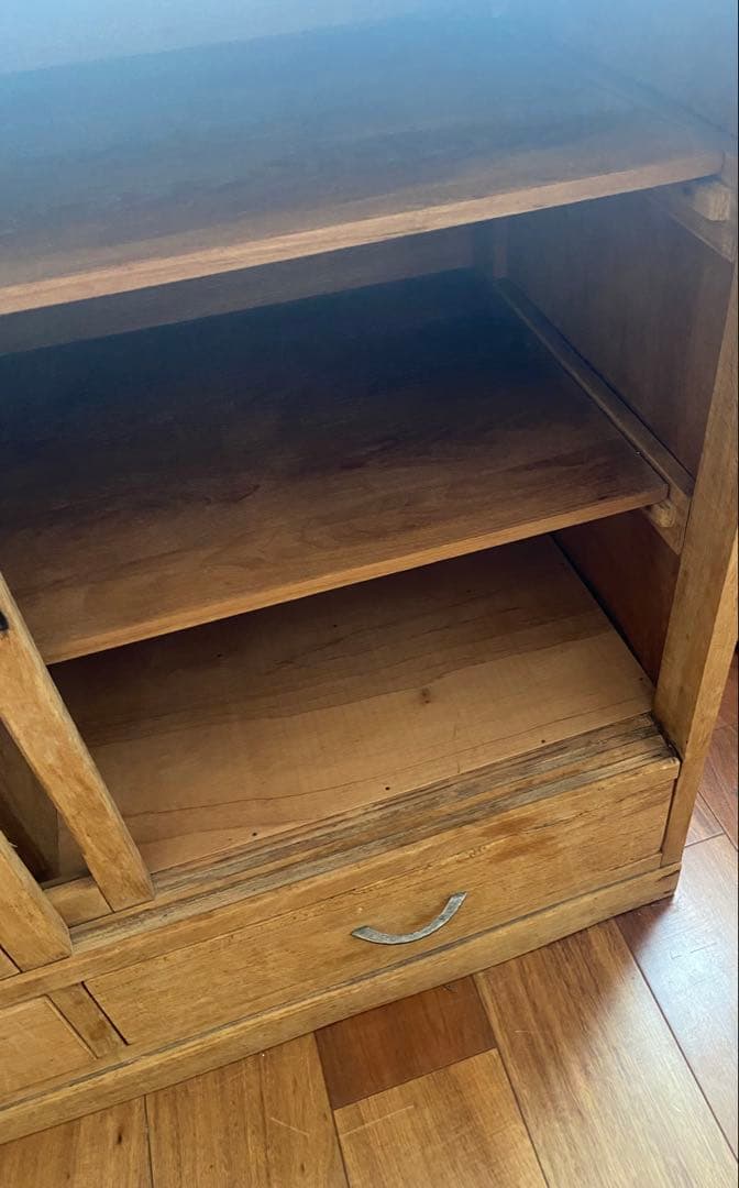 【送料込み】古い木の食器棚