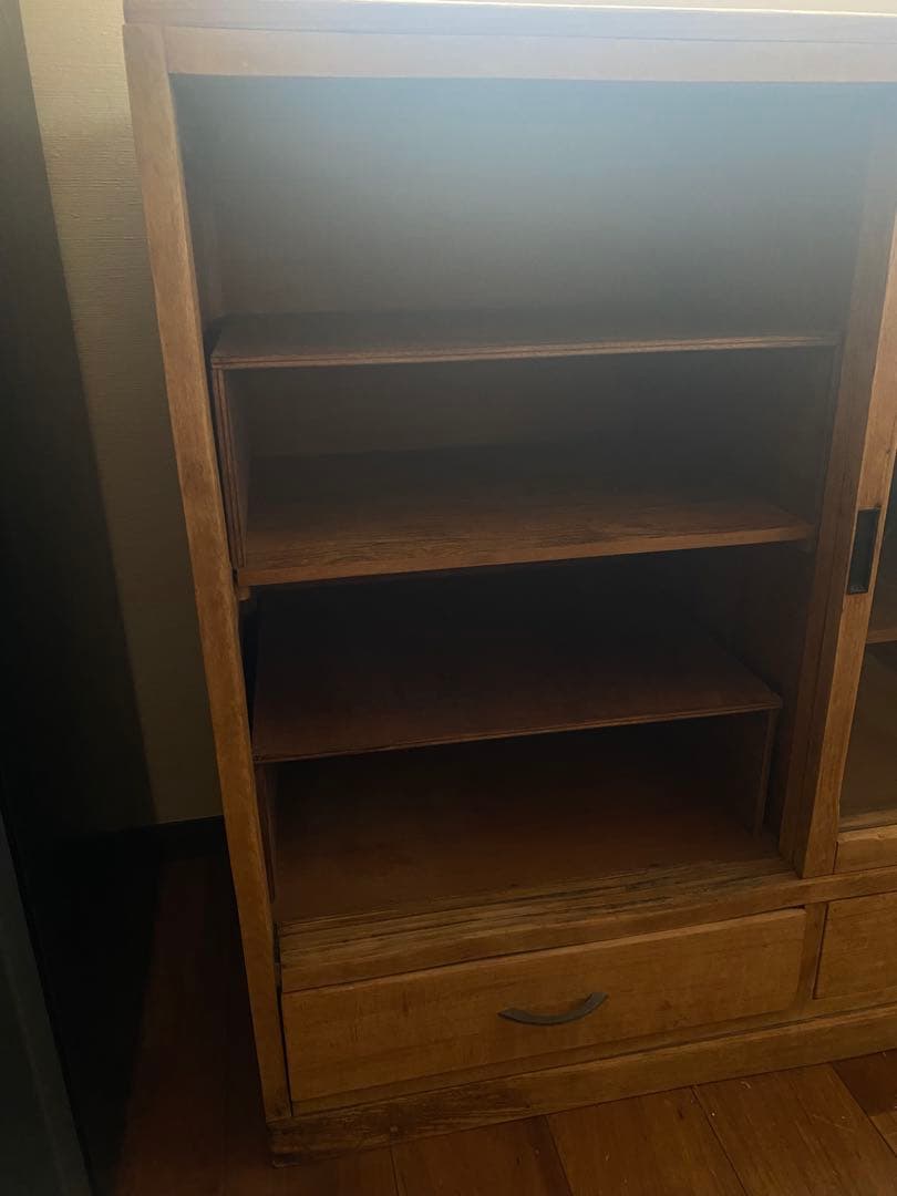 【送料込み】古い木の食器棚