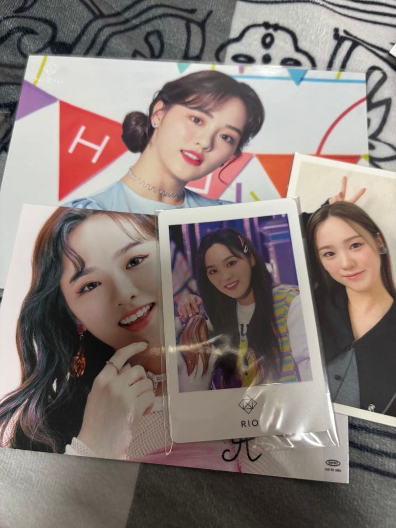 Niziu マコリオマヤリクアヤカマユカリマミイヒニナ