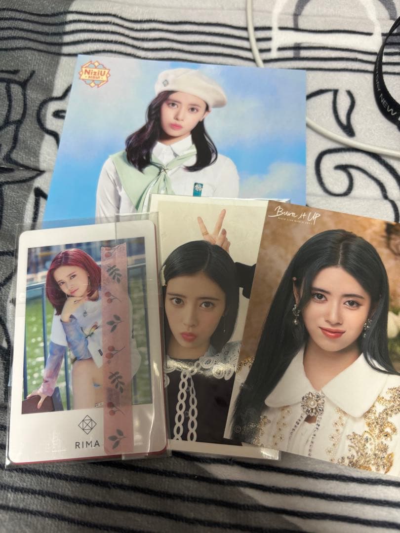 Niziu マコリオマヤリクアヤカマユカリマミイヒニナ