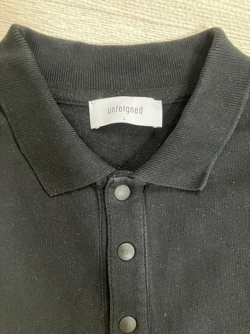 UNFEIGNED【アンフェインド】OVERSIZE POLO moat