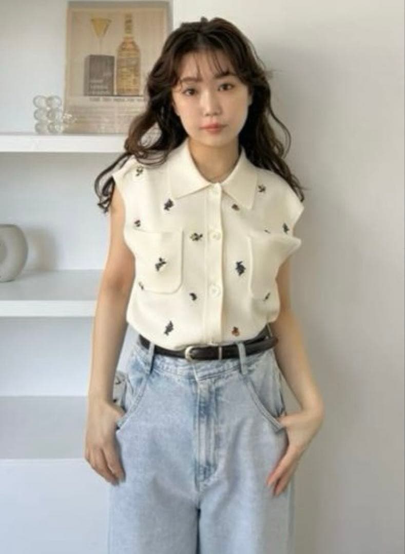 完売品【FRAY I.D】ポロカラーノースリニットジレ 接触冷感 IVR