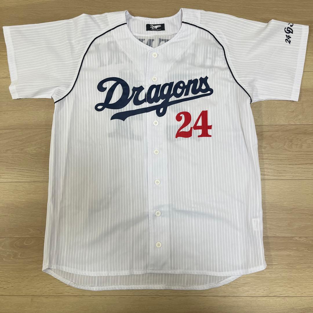中日ドラゴンズ　英智　ホームユニフォーム