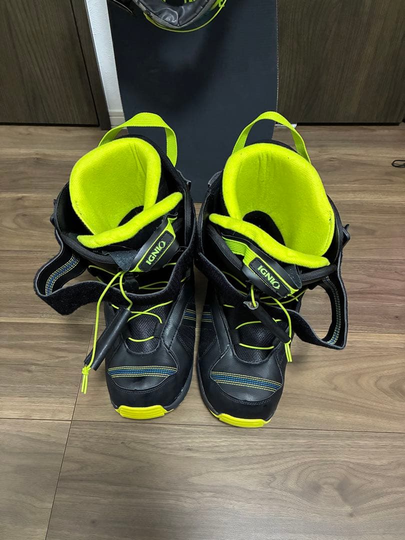 TNT FNTC スノーボードグラトリ板 バインディング　シューズ　3点セット