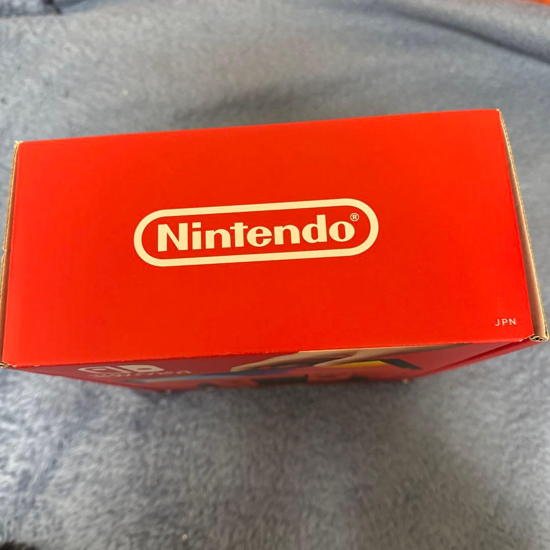 Nintendo Switch本体 有機EL マリオレッド