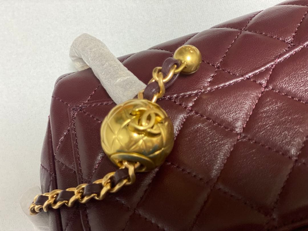 プ*o様 キルティング チェーンショルダーバッグ ボルドー ミニバッグ