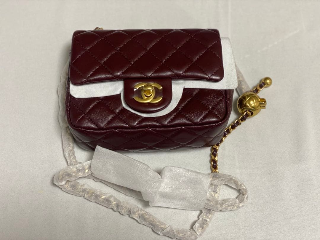 プ*o様 キルティング チェーンショルダーバッグ ボルドー ミニバッグ