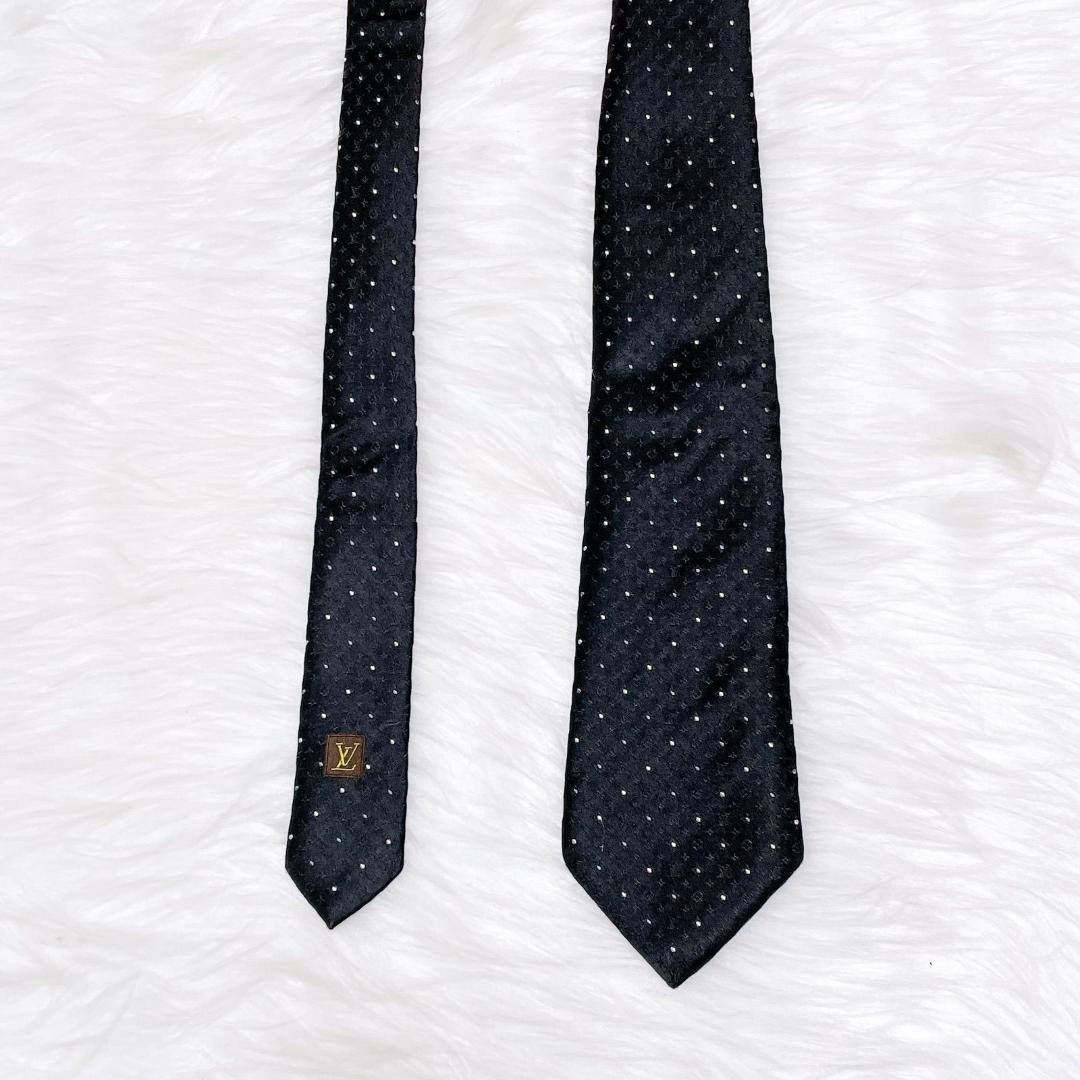 LOUIS VUITTON ブラック　ドット ネクタイ シルク　LVロゴ