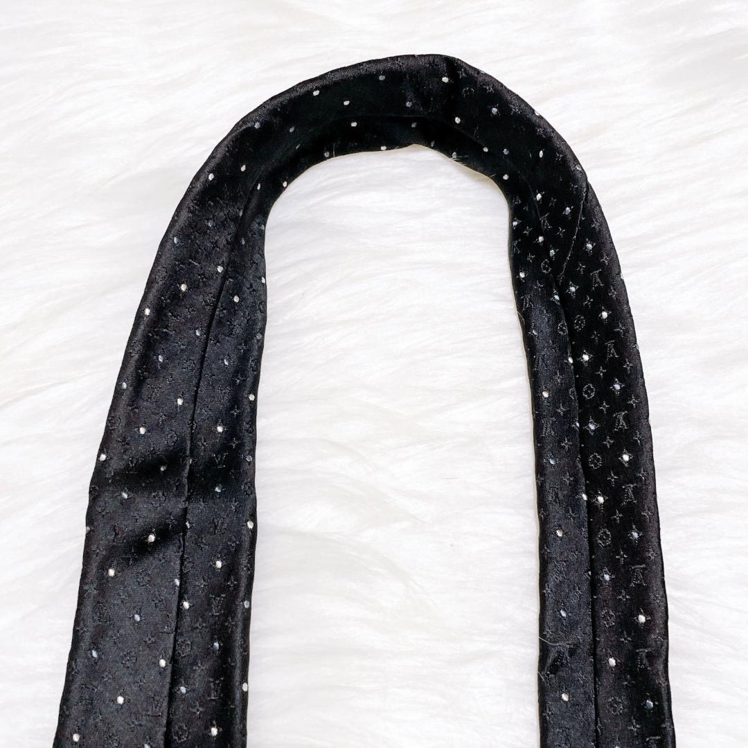 LOUIS VUITTON ブラック　ドット ネクタイ シルク　LVロゴ