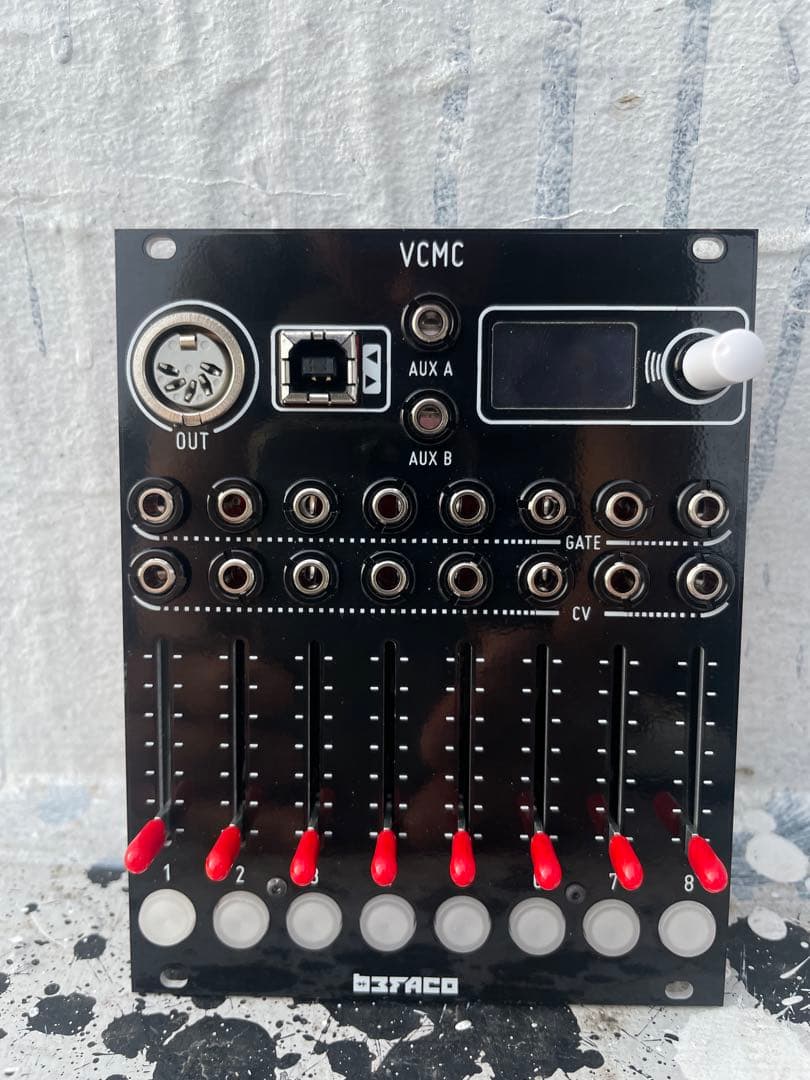 BEFACO VCMC ユーロラックモジュラーシンセ。ケーブルとボックス付き