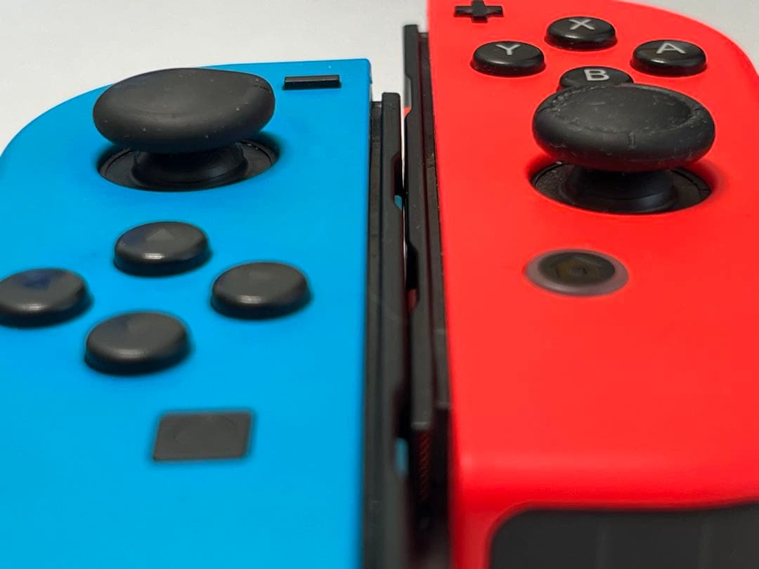 【中古】Nintendo Switch 一式 + microSD 64GB