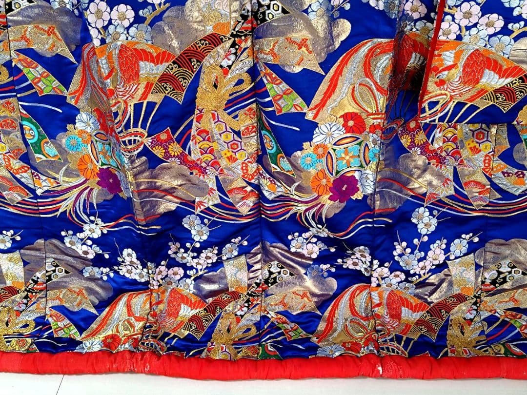 B225★豪華絢爛高級刺繍打掛★（金銀糸使用/蝶々/花柄）結婚式歌舞伎/大衆演劇