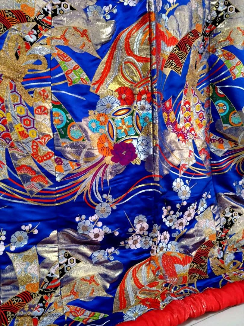 B225★豪華絢爛高級刺繍打掛★（金銀糸使用/蝶々/花柄）結婚式歌舞伎/大衆演劇