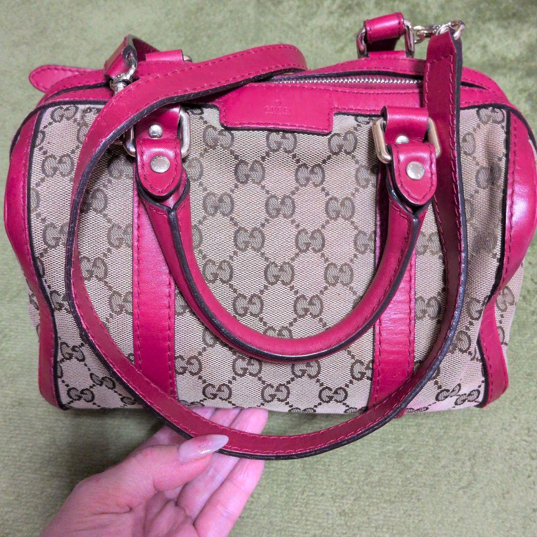 ら*む様 Gucci GGパターン ショルダーバッグ 赤