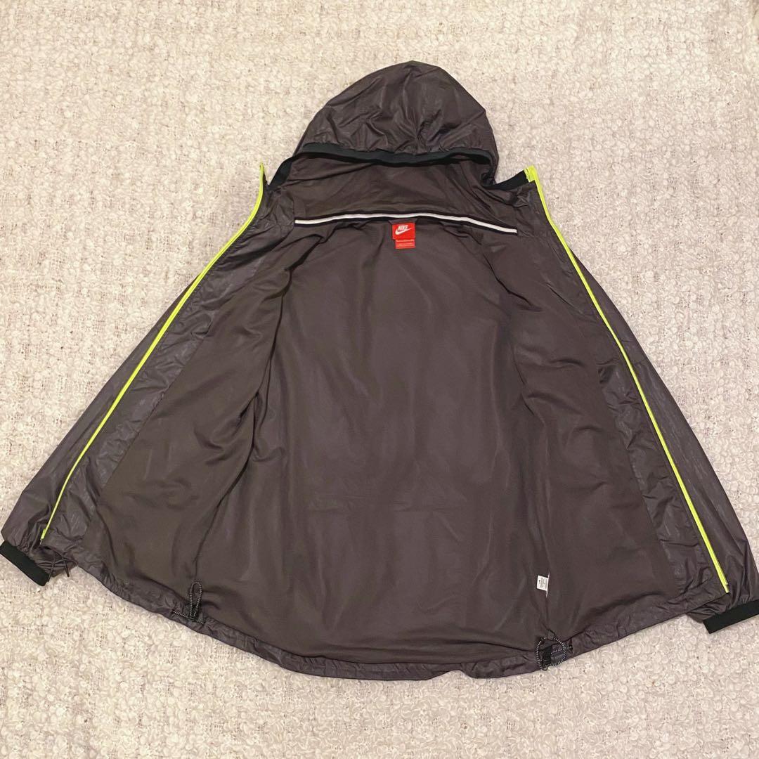 【美品】NIKE ナイキ ウィンドブレーカー パーカー 軽量 撥水 ランニング