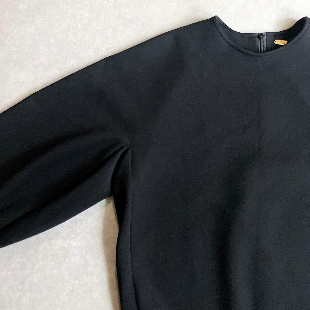 美品 MUSEドゥーズィエムクラス dumblefit クルーネック