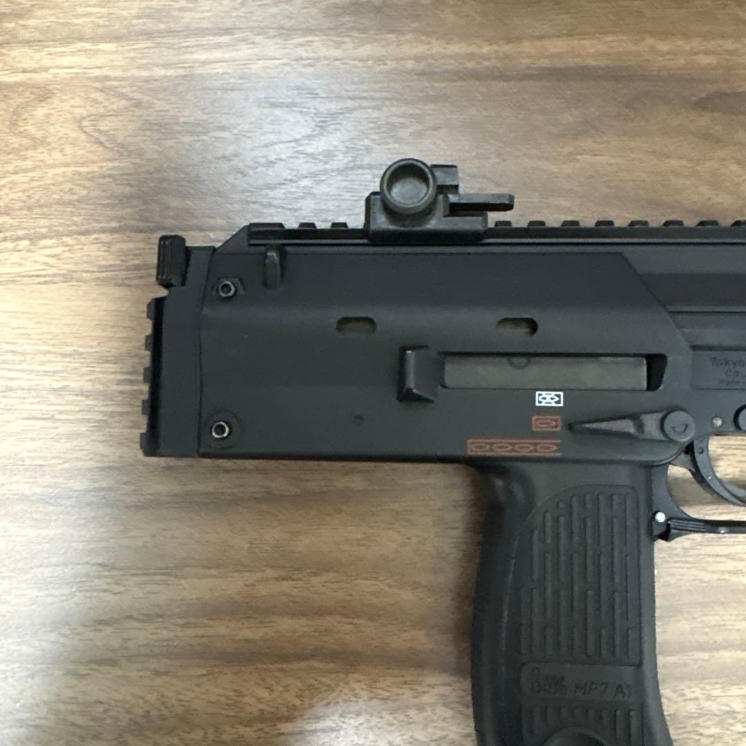 東京マルイ　MP7A1 ガスガン ブラック マガジン3本付き