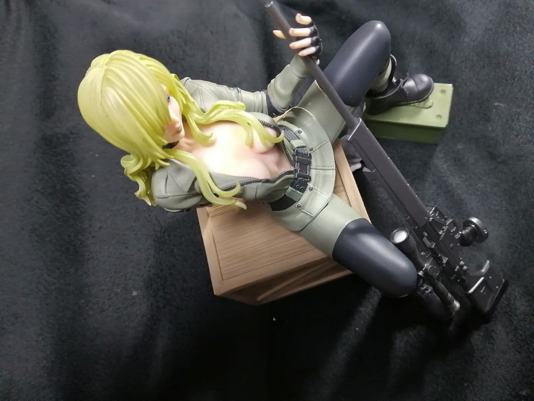 箱無し 中古美品　メタルギア ソリッド 美少女 スナイパーウルフ フィギュア