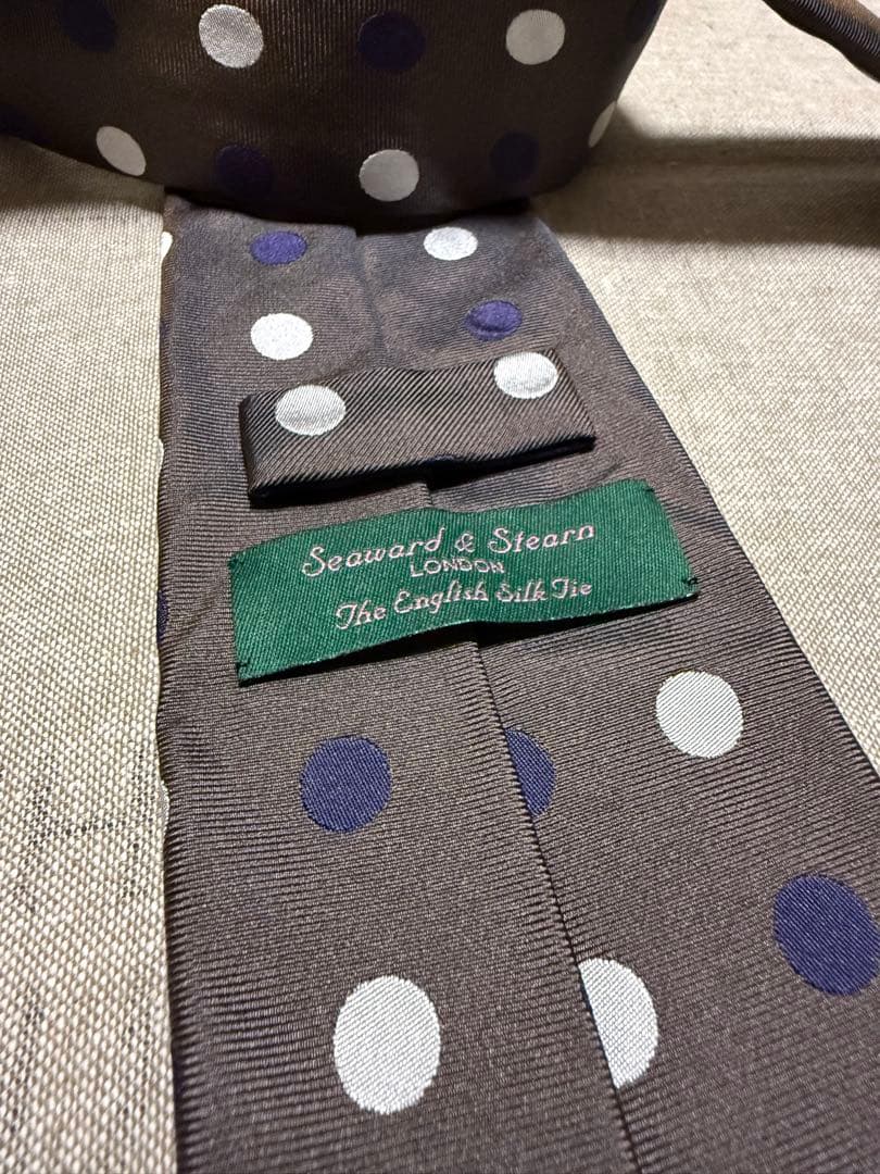 【美品】Seaward & Stearn／シルクドットタイ／ブラウン／英国製