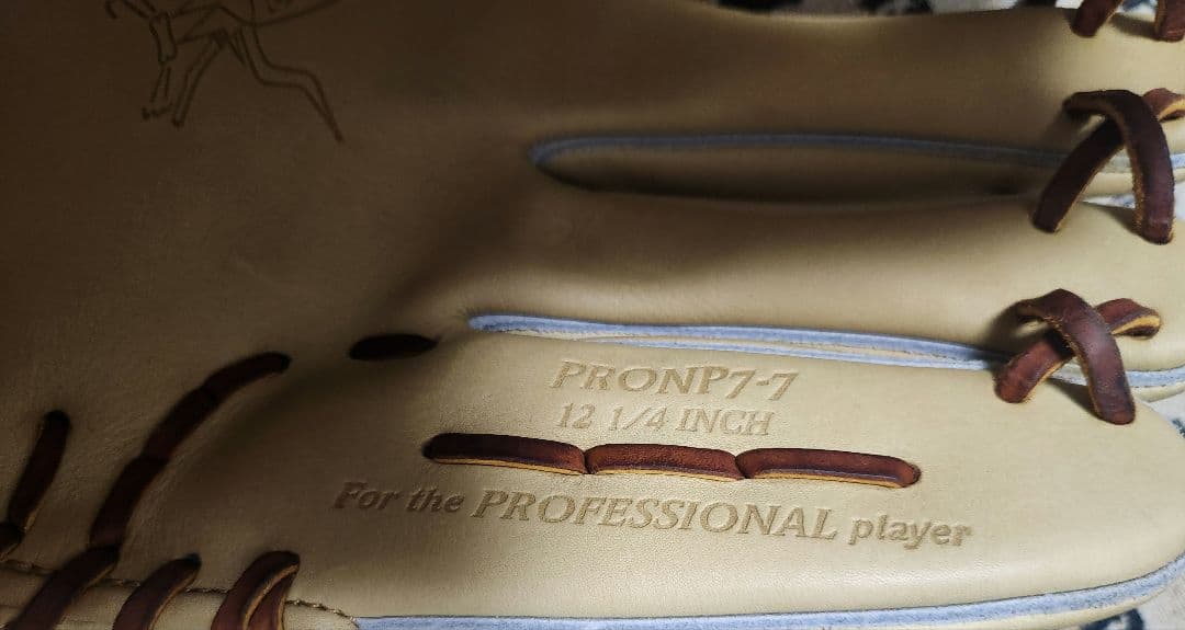 ローリングス硬式内野手用　マニー・マチャド型　日本未発売モデル