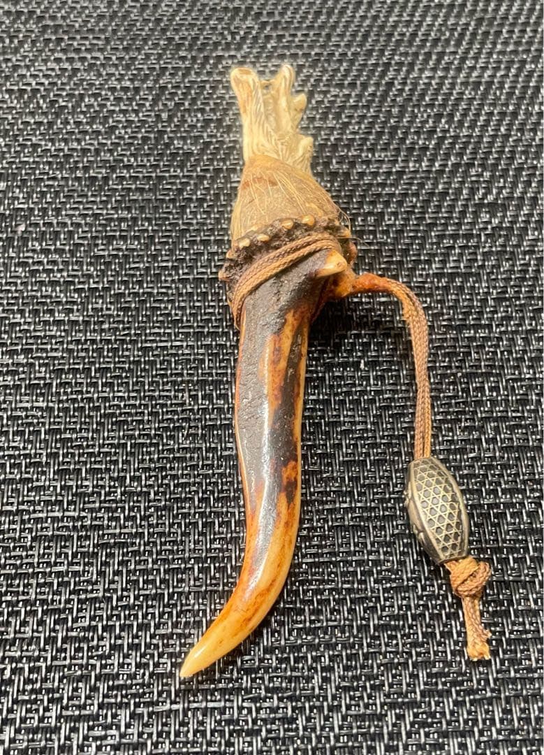 龍　根付　天然素材　縁起物　時代物　古美術品 繊細彫刻　レア　アンティーク