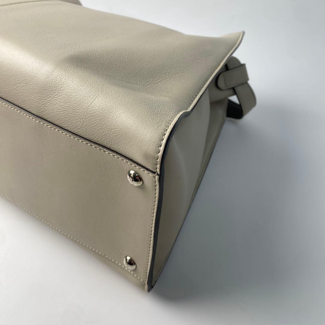 フェンディFENDI ピーカブー エックスライト ラージ 8BN304