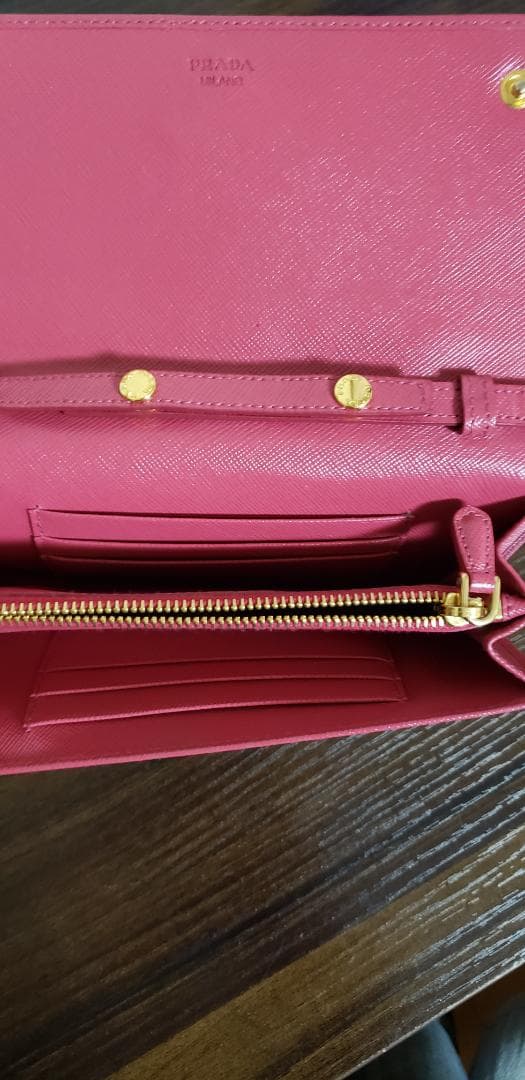 PRADA ショルダーウォレット レザー ピンク レディース 財布中古】