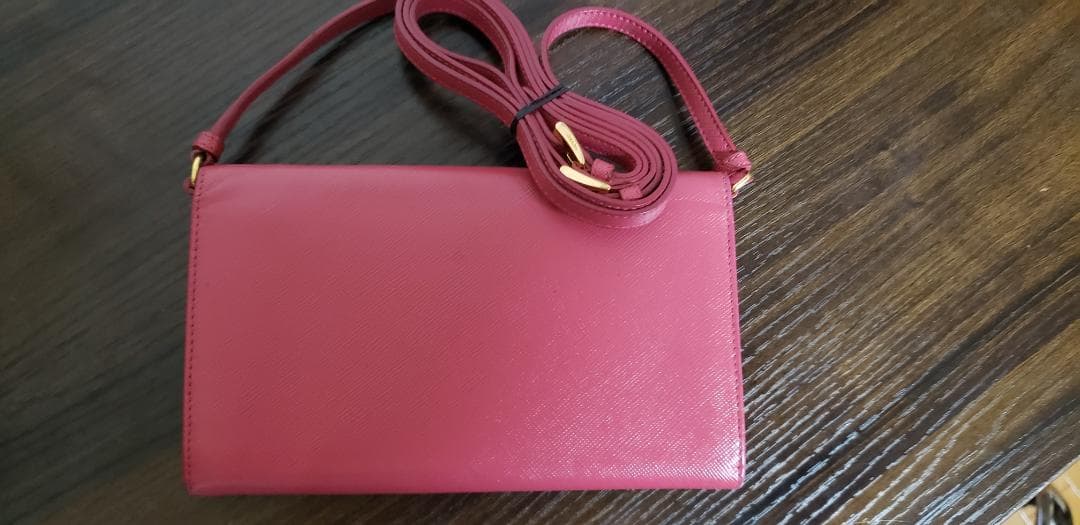 PRADA ショルダーウォレット レザー ピンク レディース 財布中古】