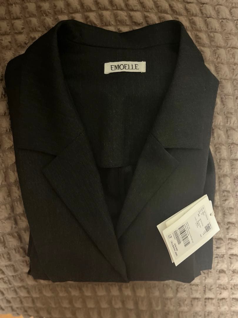 【未開封完売品】EMOELLEテーラードリラクシーオールインワン定価41,800