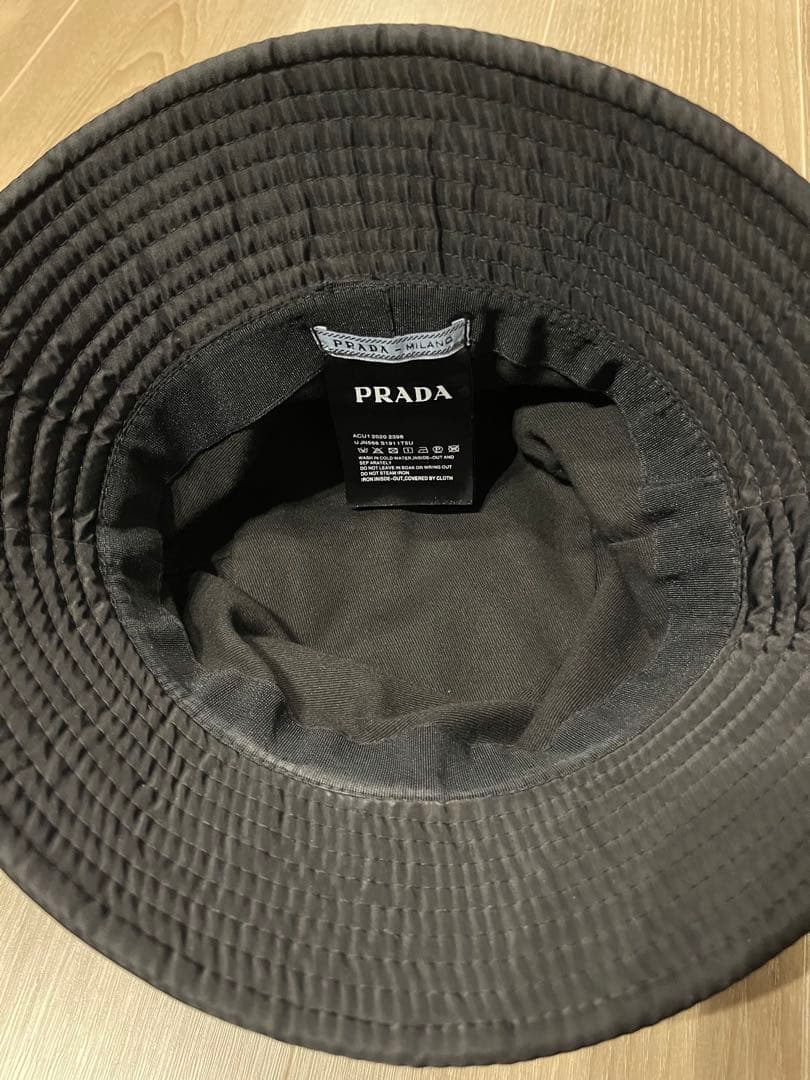 【かりこ】PRADA ブラック バケットハット