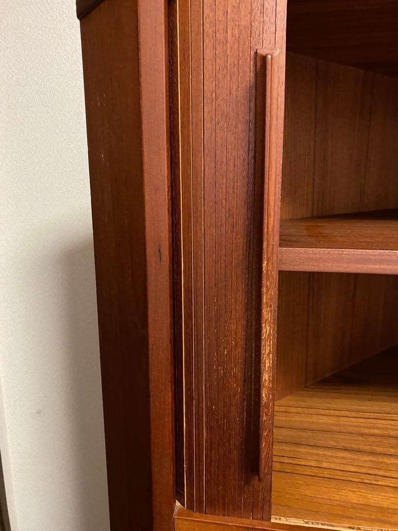 デンマーク　アンティーク　コーナーキャビネット