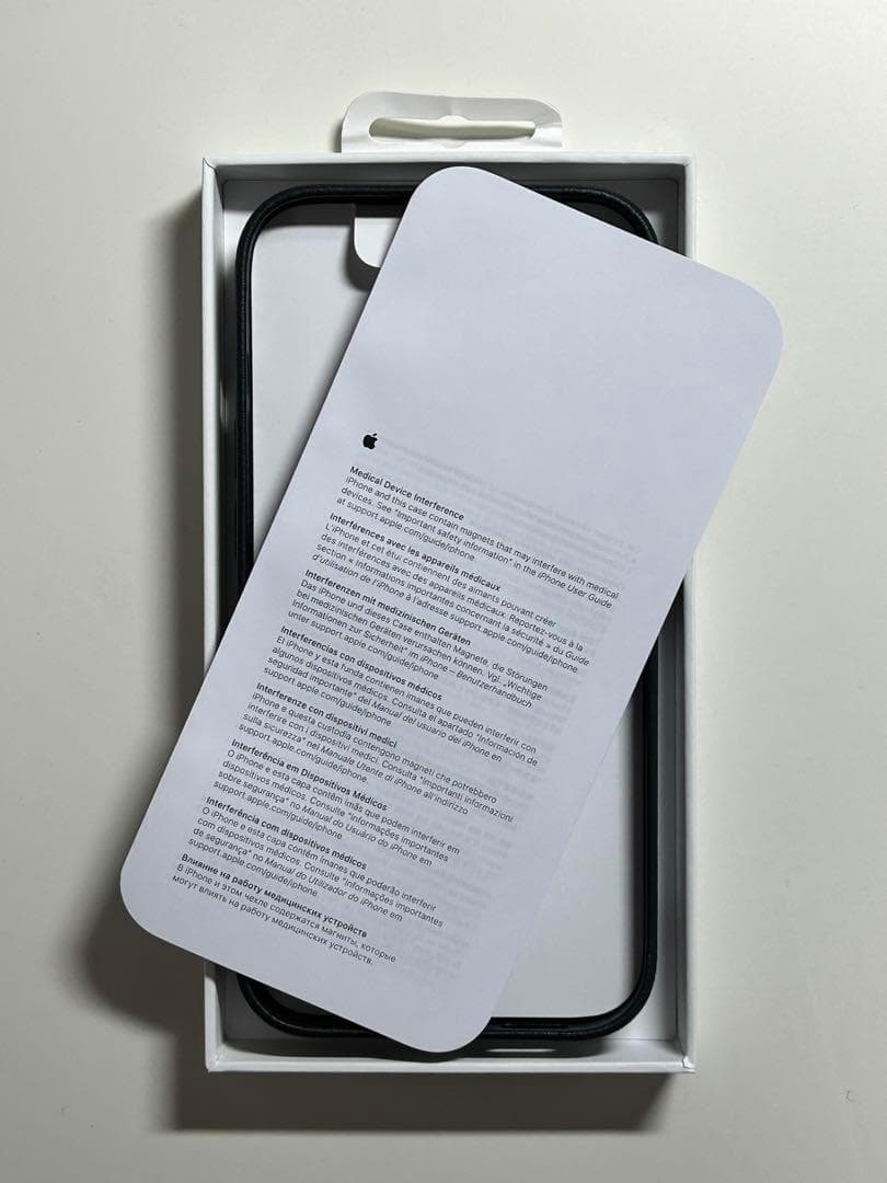 【新品】純正 iPhone 14 Pro レザーケース・ミッドナイト①