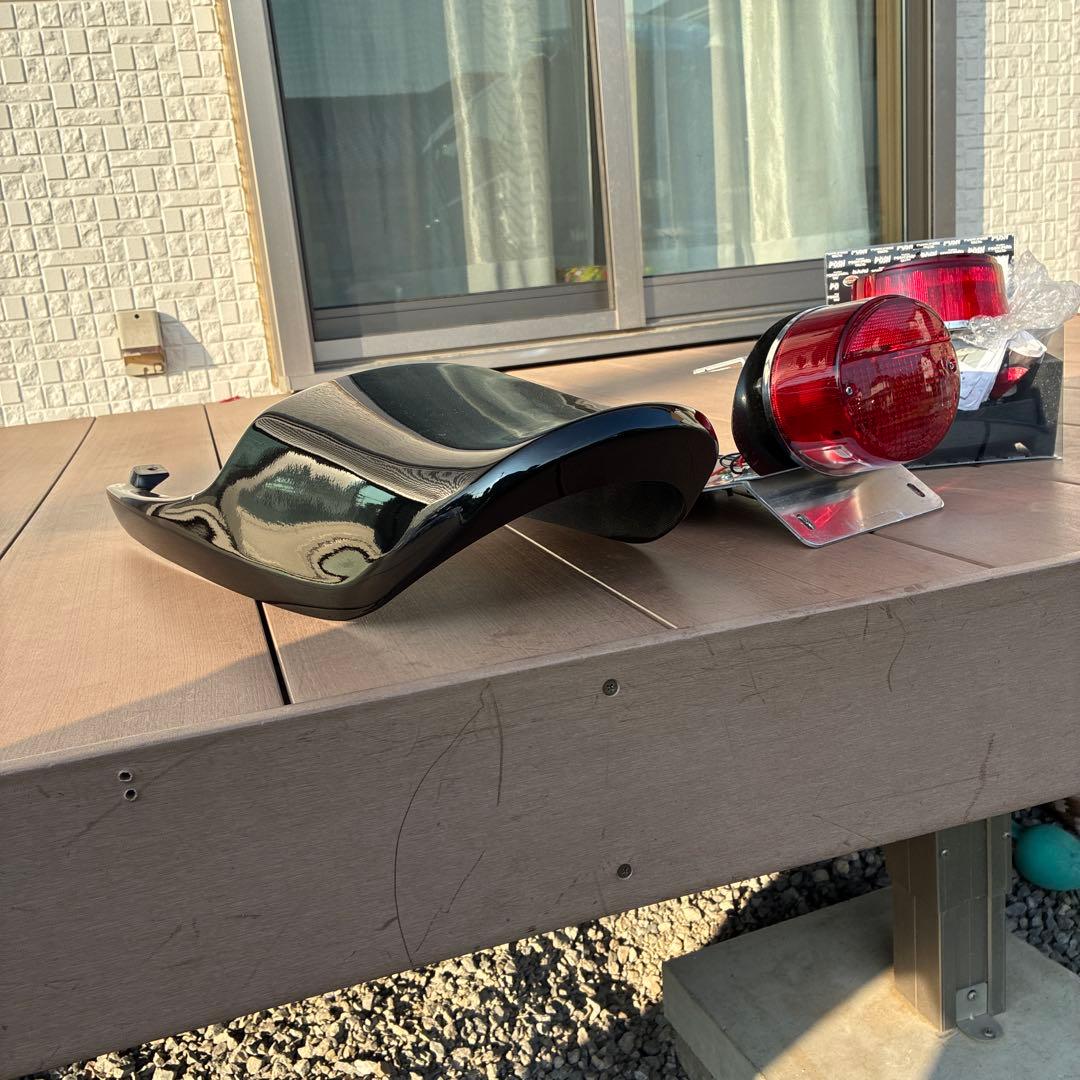 ゼファー750 z2テールカウル ブラック　テールセット　おまけ付き