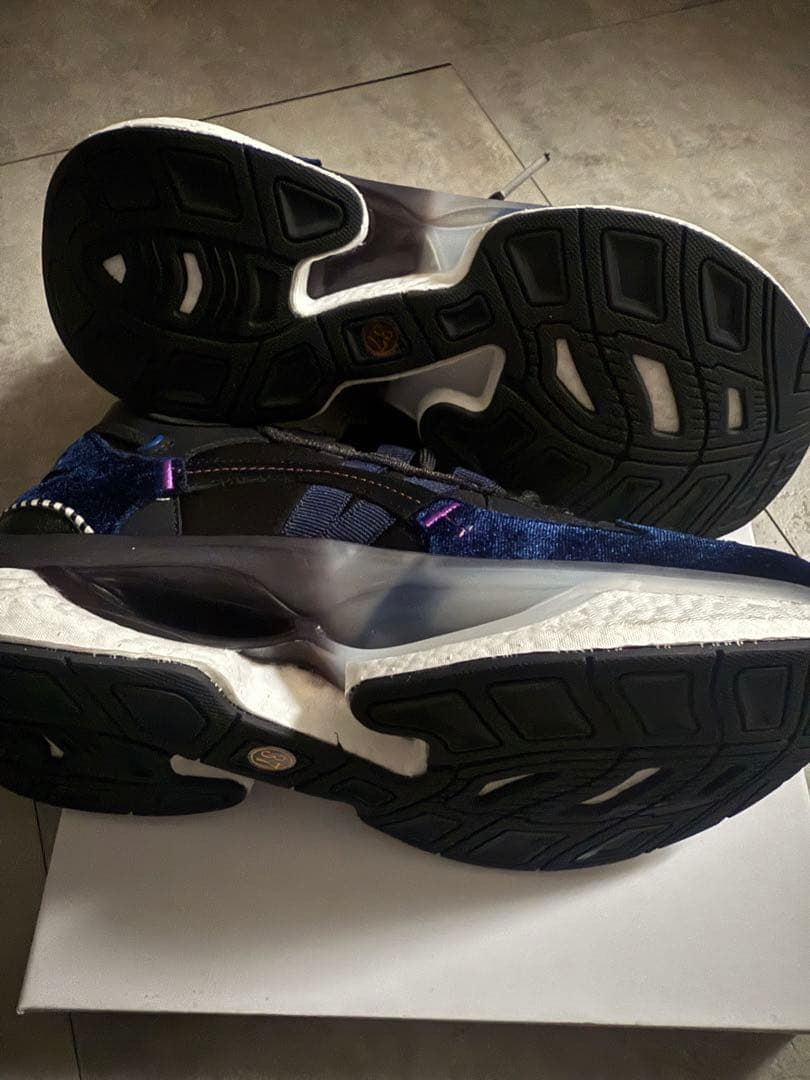 【新品未使用】VEGE LASUD ベロアミックスデザイン スニーカー