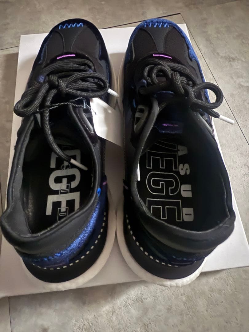 【新品未使用】VEGE LASUD ベロアミックスデザイン スニーカー