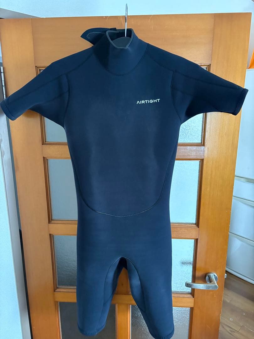 AIRTIGHT スプリングウェットスーツ