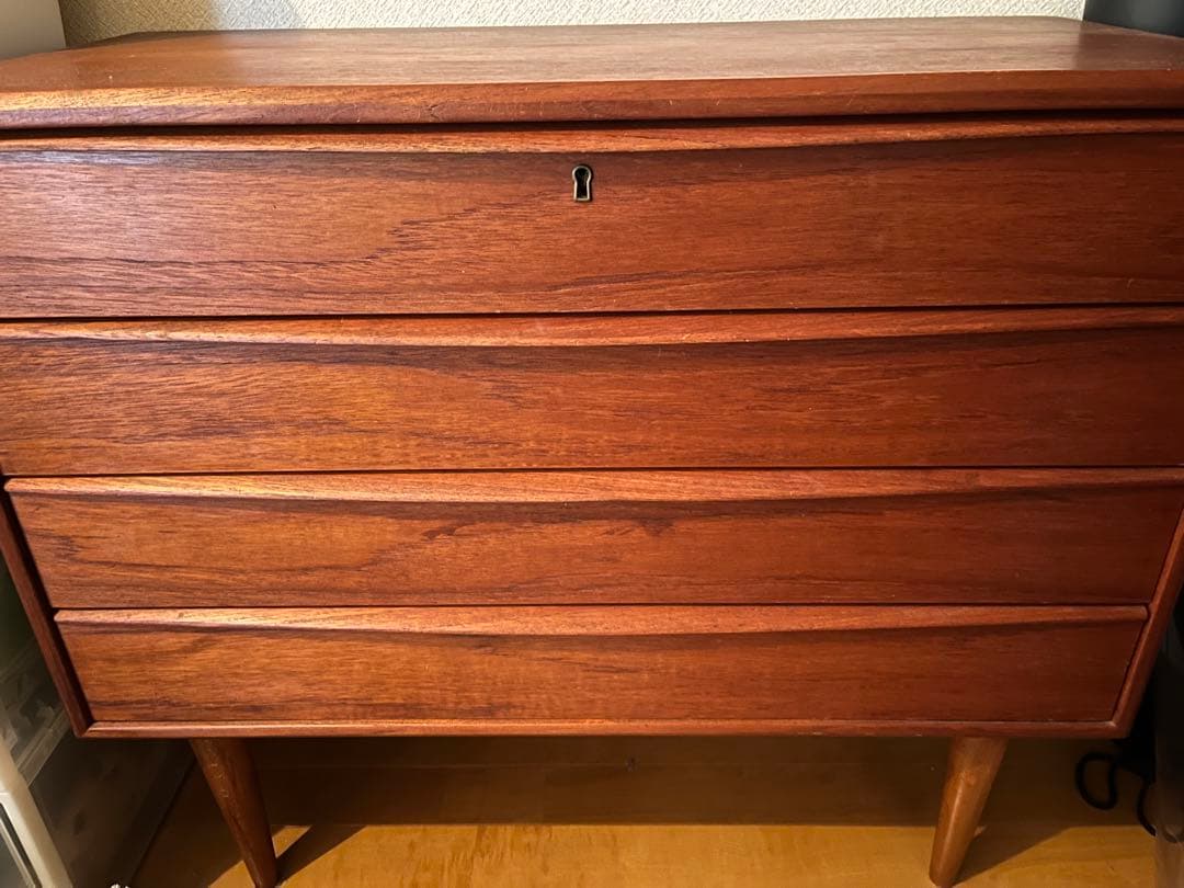 アンティークチェスト 北欧ビンテージ家具　北欧チーク4段チェスト デンマーク