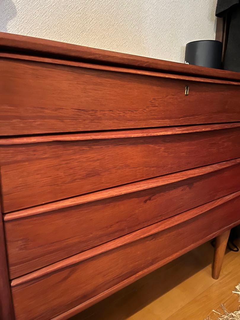 アンティークチェスト 北欧ビンテージ家具　北欧チーク4段チェスト デンマーク