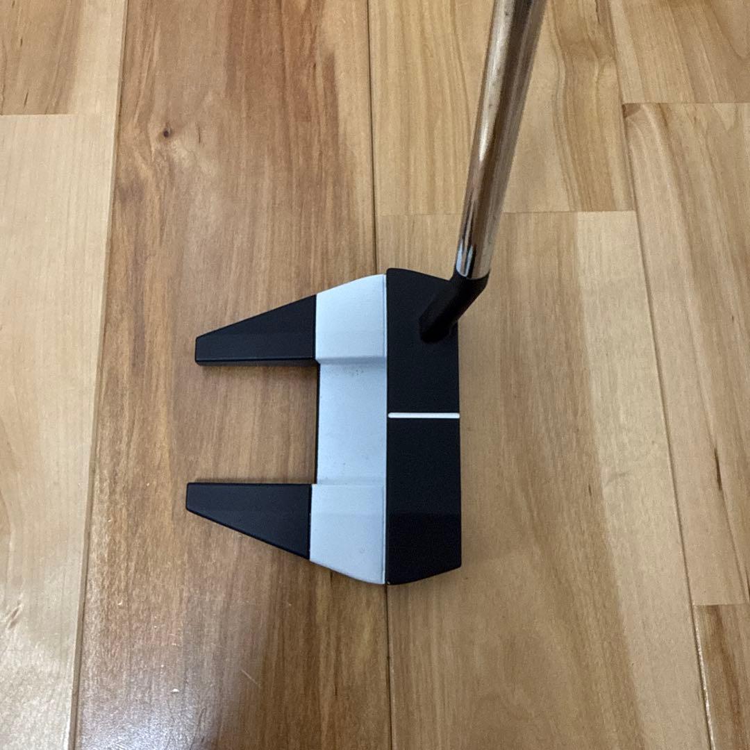 パター　ODYSSEY WHITEHOT VERSA SEVEN