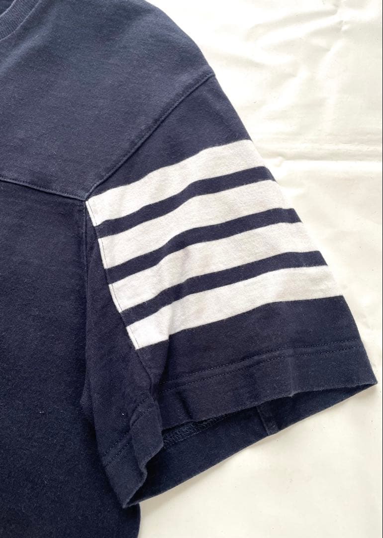 か*や様 THOM BROWNE トムブラウン ネイビー Tシャツ イタリー製