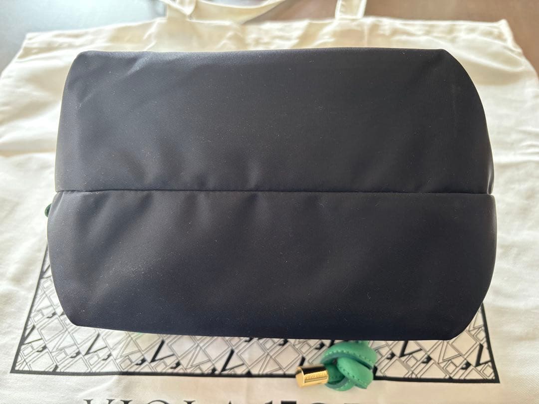 ★VIOLA d'ORO （ヴィオラドーロ）ブラック/グリーン バッグ（XS）★