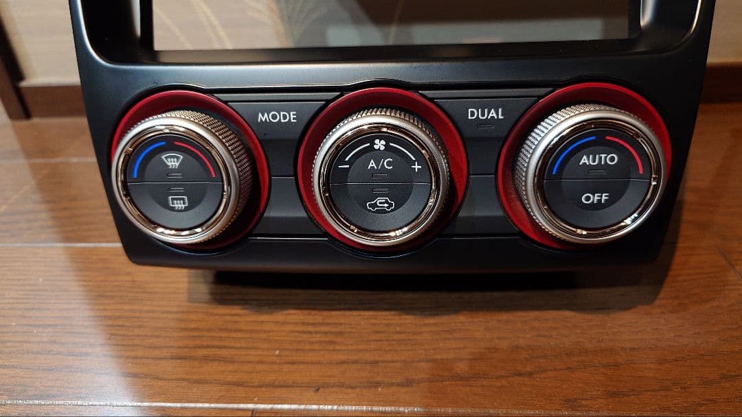 最終値下げVMレヴォーグ前期型8インチナビ化キット前期VABヒーターユニット付き